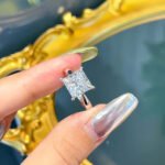 4 prongs princess cut lab grown diamond engagement ring