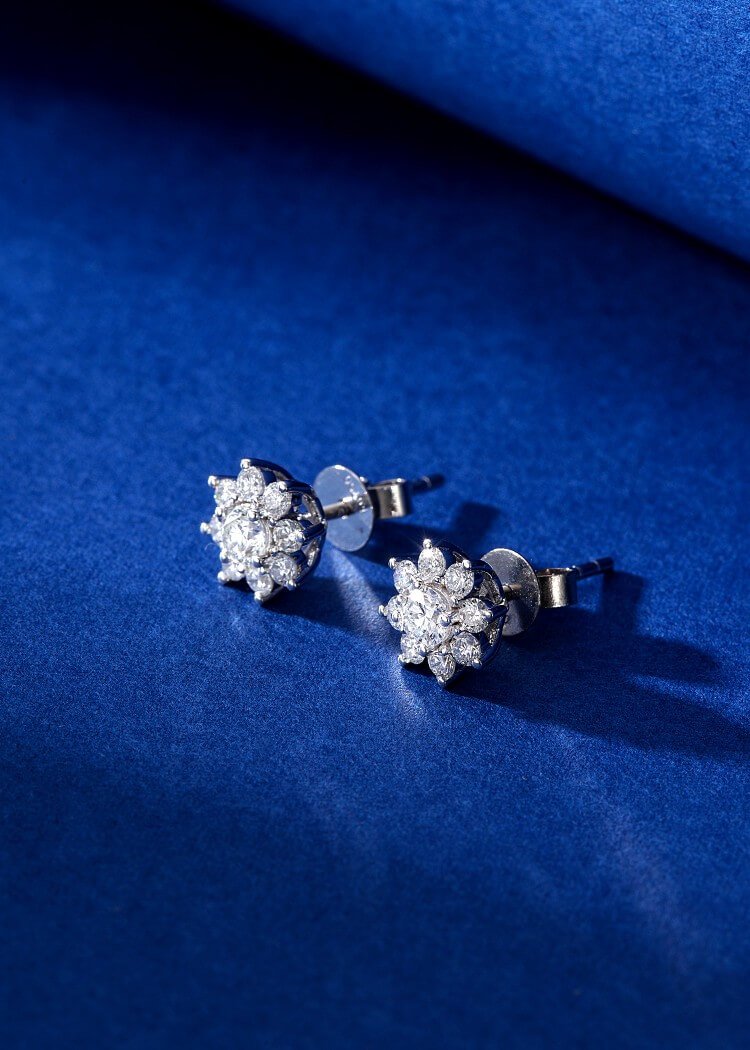 Eight-sided sunflower lab grown diamond earrings stud Eight-sided sunflower lab grown diamond earrings stud
