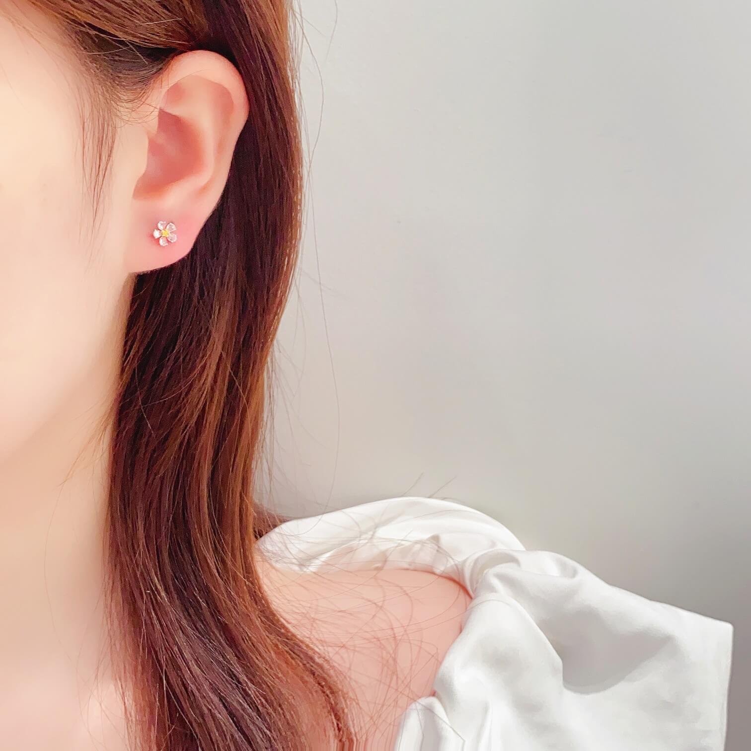 Flower design round cut lab grown yellow diamond earrings stud