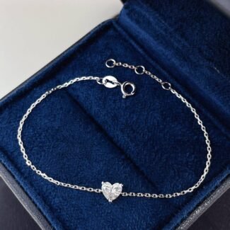 Heart cut lab grown diamond bracelet