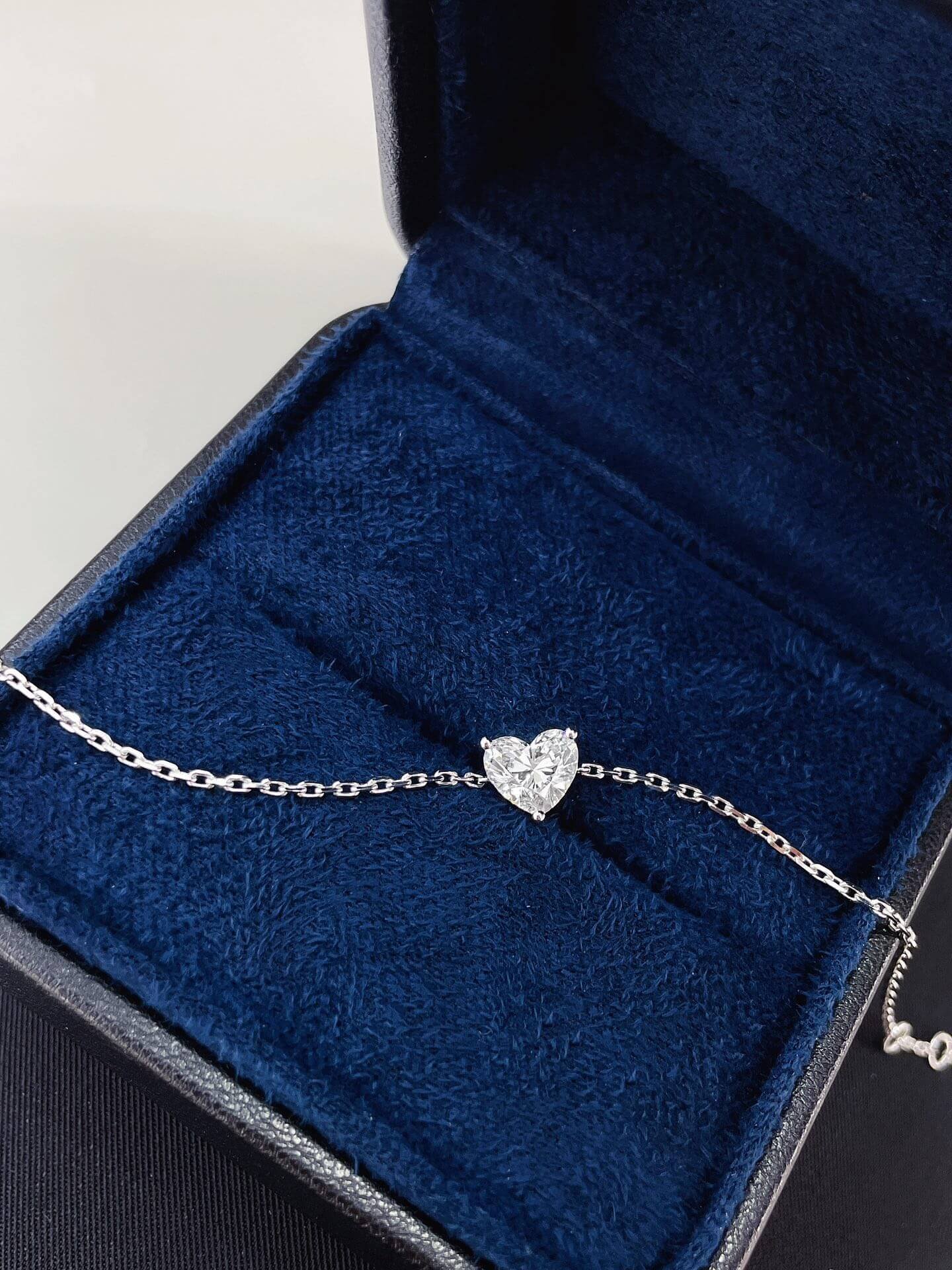 Heart cut lab grown diamond bracelet