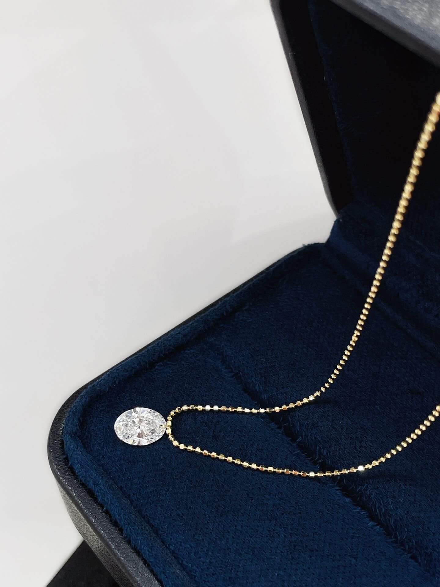 Oval cut lab grown diamond pendant necklace Oval cut lab grown diamond pendant necklace