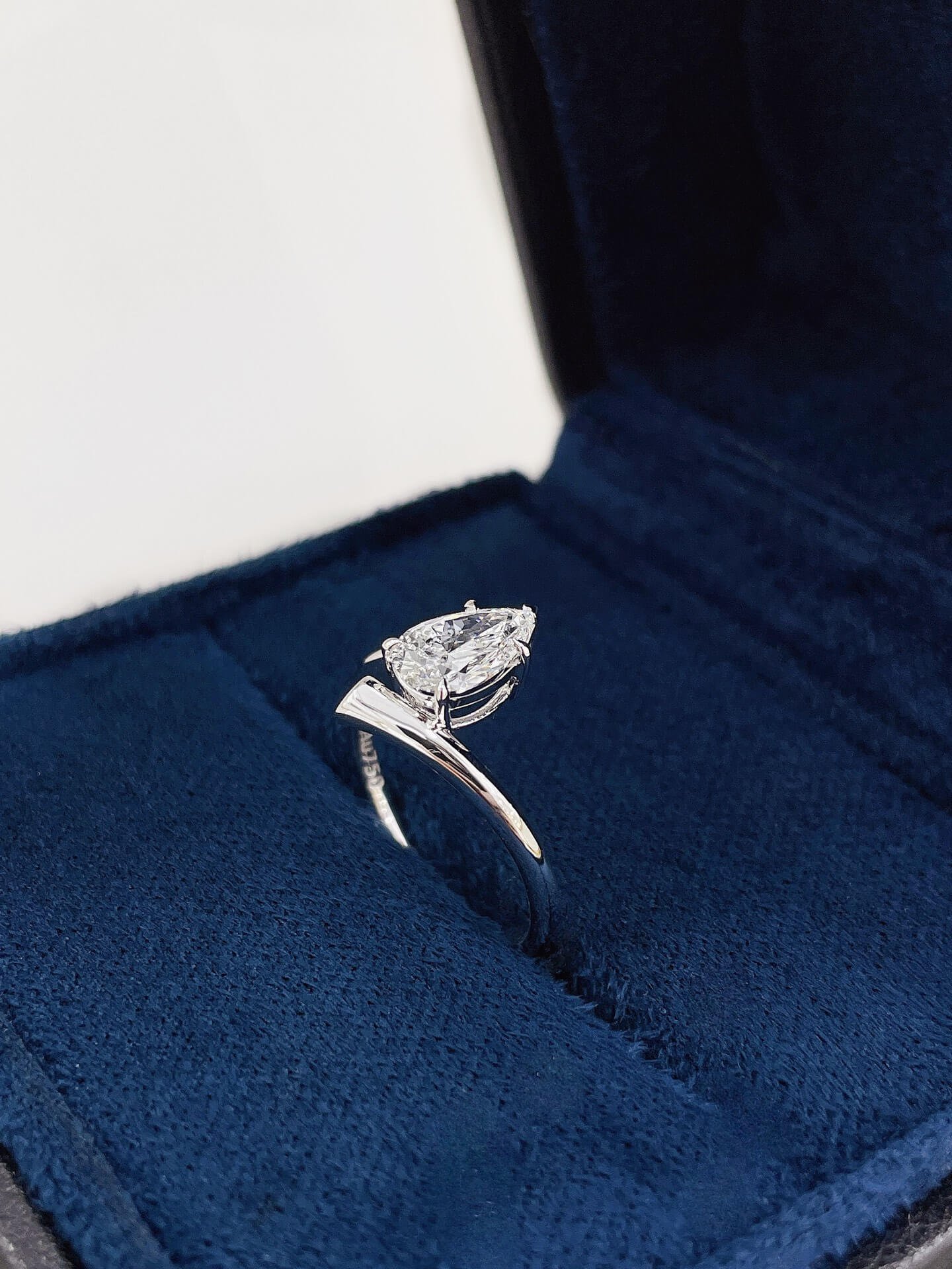 Pear cut lab grown diamond engagement ring 02 Pear cut lab grown diamond engagement ring 02