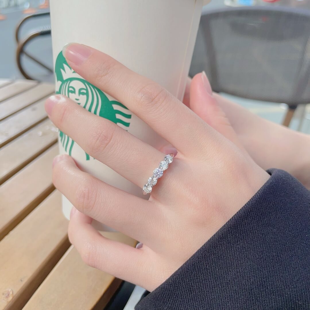 Round cut lab grown diamond eternity ring 04