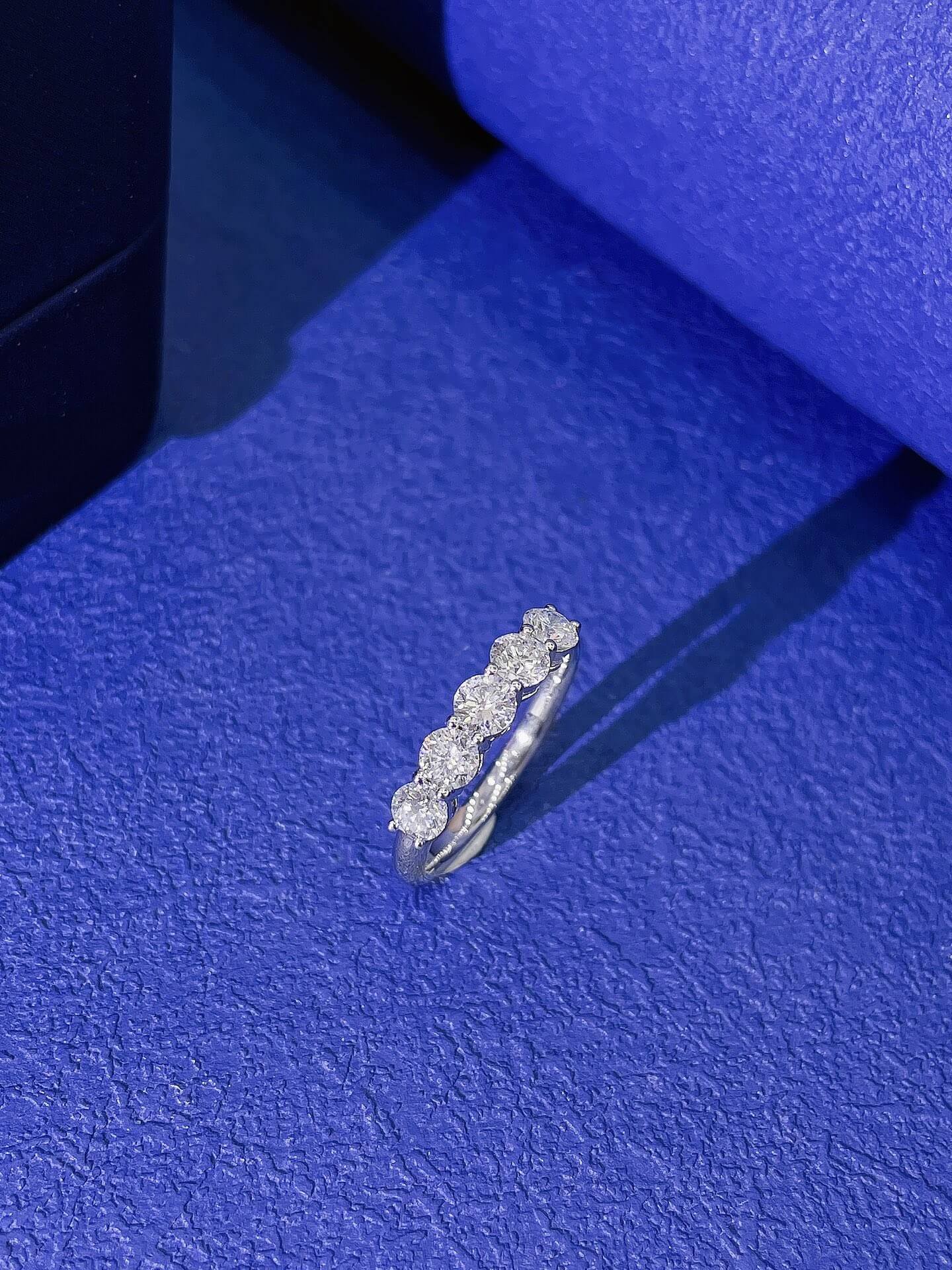 Round cut lab grown diamond eternity ring 04