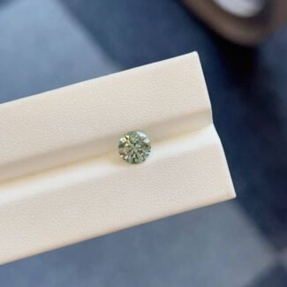 1.00ct round cut fancy vivid green lab grown diamond