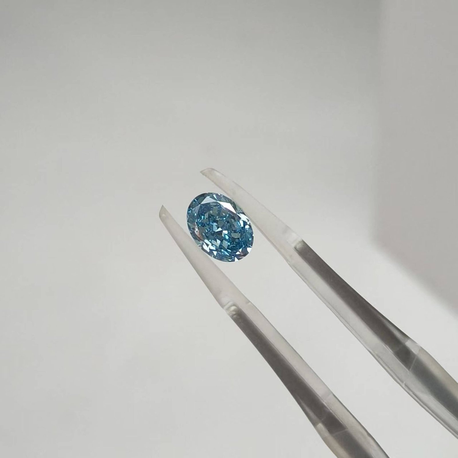 1.01ct oval cut fancy intense blue lab grown diamond