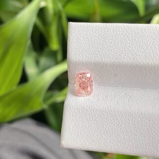 1.04ct cushion cut fancy intense pink lab grown diamond