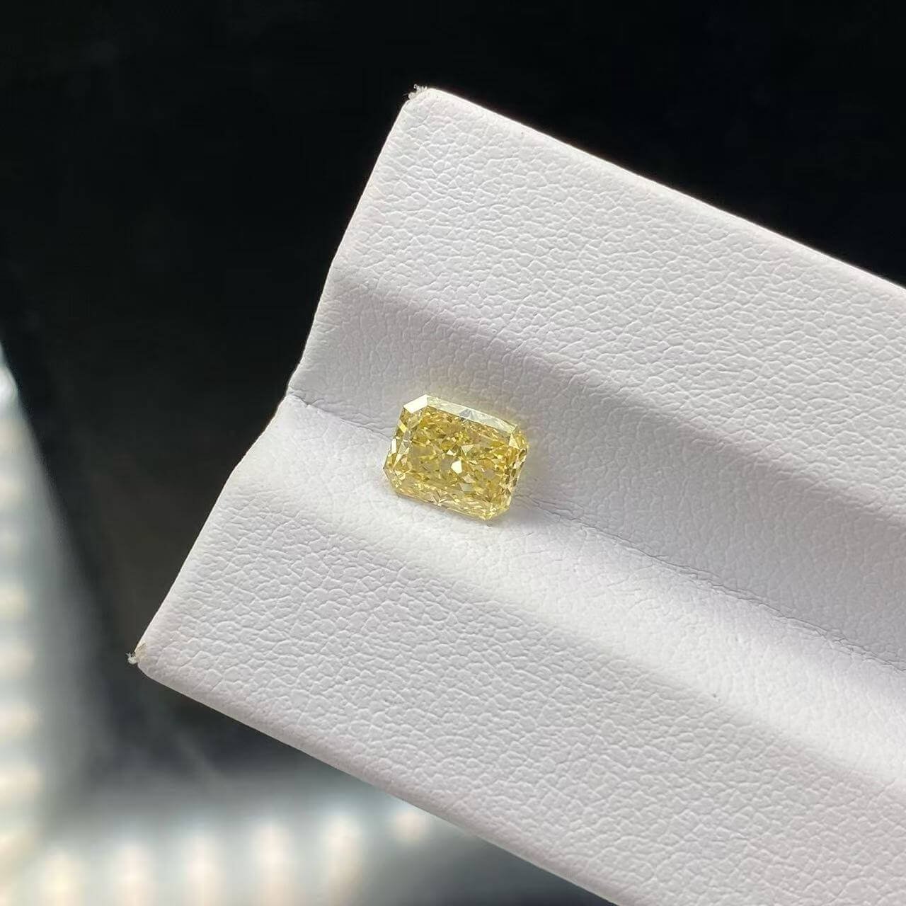 1.05ct radiant cut fancy yellow lab grown diamond