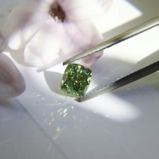 1.10ct cushion cut fancy vivid green lab grown diamond