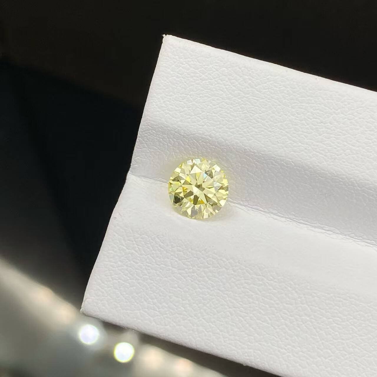 1.30ct round cut fancy yellow lab grown diamond 1.30ct round cut fancy yellow lab grown diamond