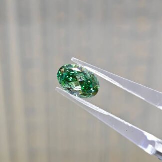 1.50ct oval cut fancy vivid green lab grown diamond