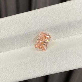1.51ct radiant cut fancy vivid pink lab grown diamond