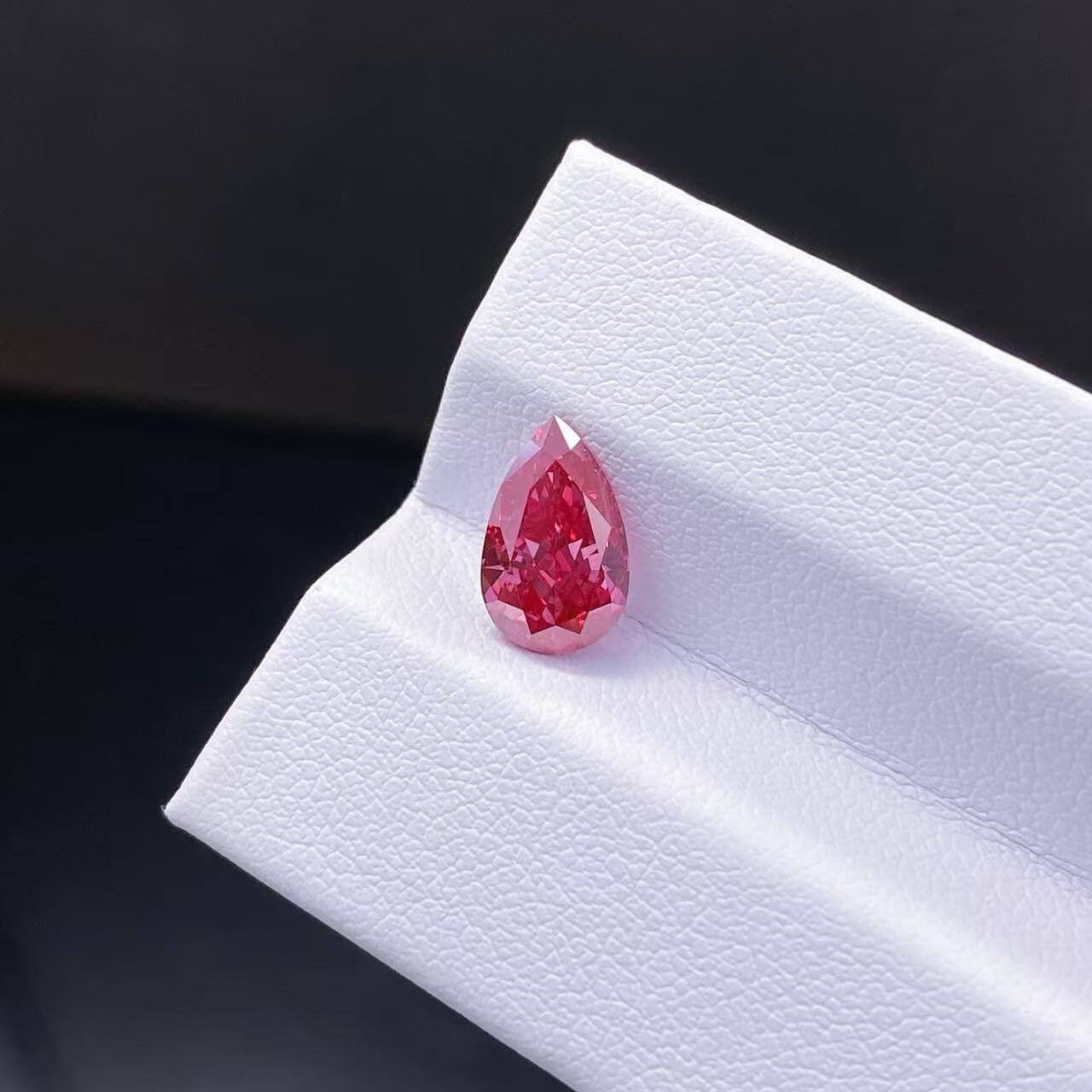 1.71ct pear cut fancy red lab grown diamond 1.71ct pear cut fancy red lab grown diamond