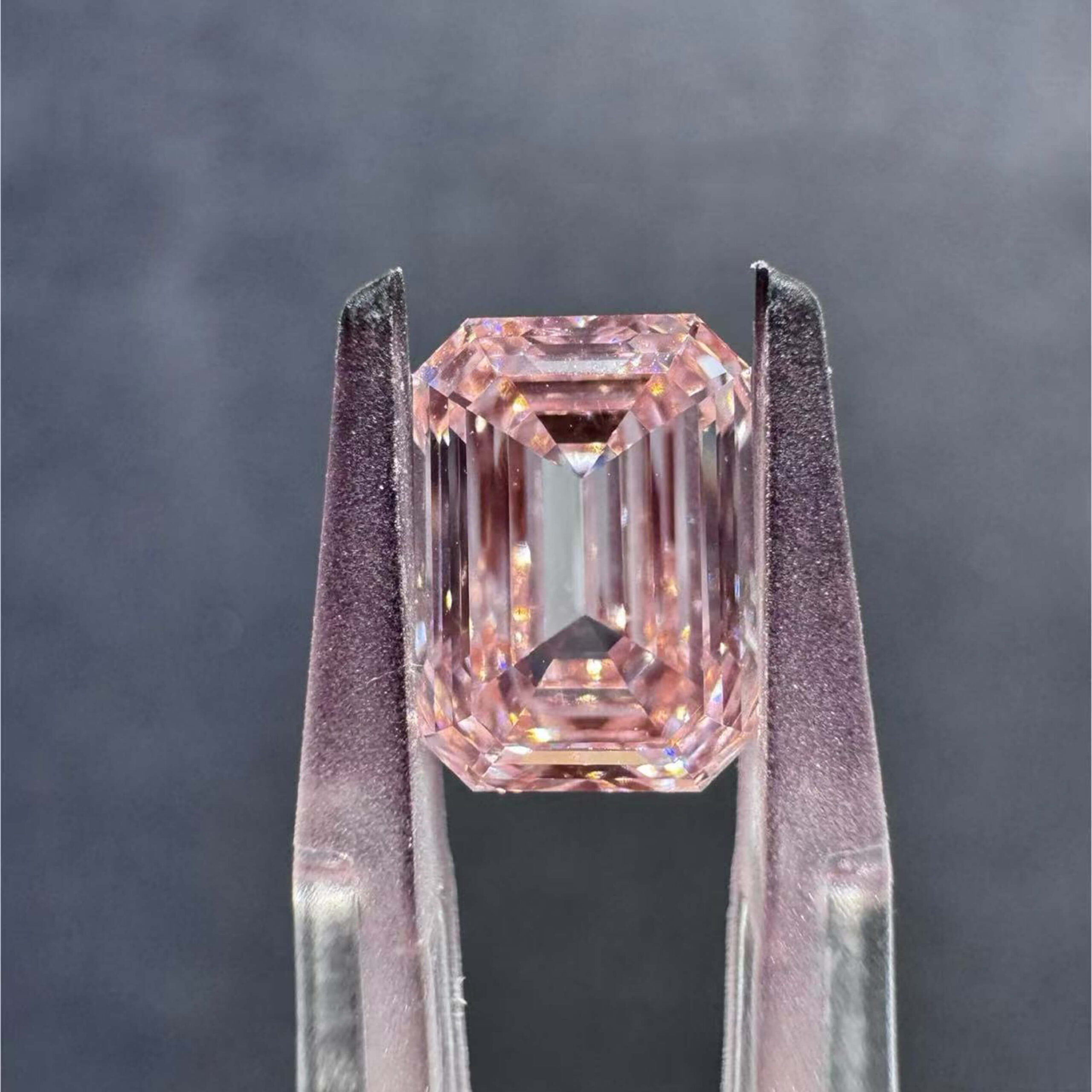 2.52ct emerald cut fancy vivid pink lab grown diamond 2.52ct emerald cut fancy vivid pink lab grown diamond