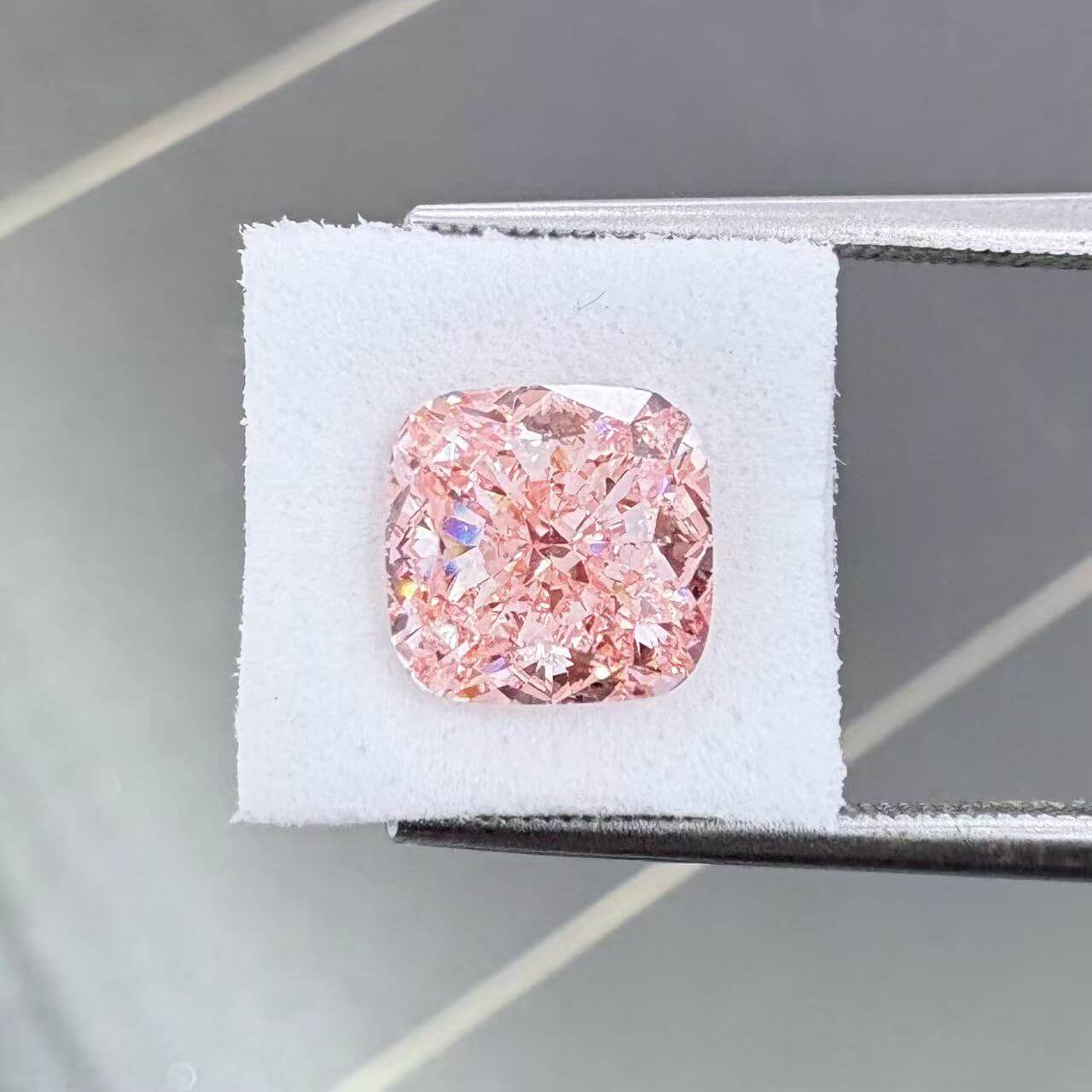 3.03ct cushion cut fancy intense pink lab grown diamond (1) 3.03ct cushion cut fancy intense pink lab grown diamond
