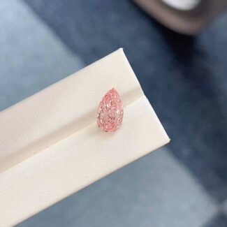 3.13ct pear cut fancy vivid pink lab grown diamond