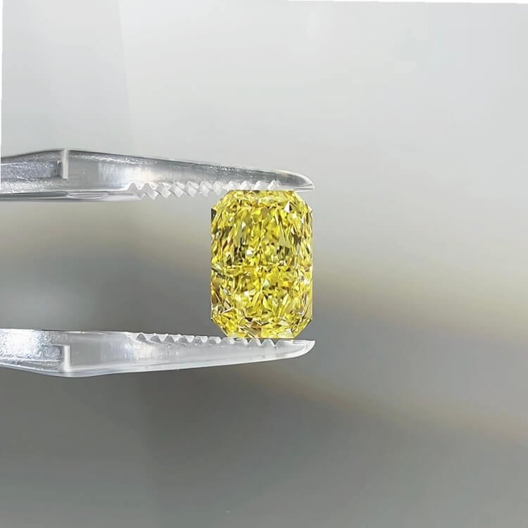3.83ct radiant cut fancy vivid yellow lab grown diamond