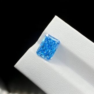 4.67ct radiant cut fancy vivid blue lab grown diamond