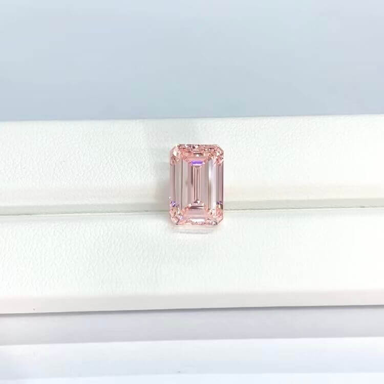 5.00ct emerald cut fancy intense pink lab grown diamond
