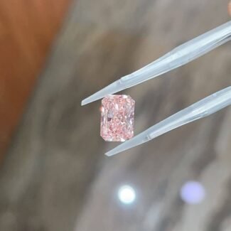 5.01ct radiant cut fancy intense pink lab grown diamond