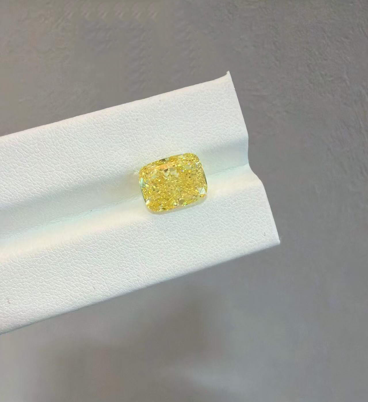 5.03ct cushion cut fancy vivid yellow lab grown diamond