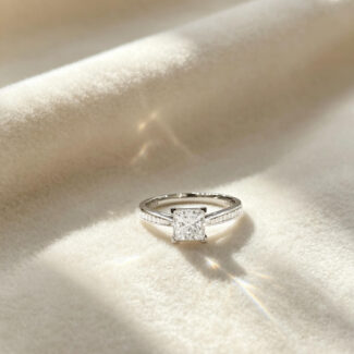 Princess cut lab grown diamond engagement ring 03